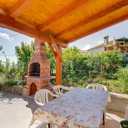 House Meri * Miholascica