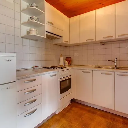 House Meri *