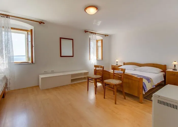 House Meri Miholascica
