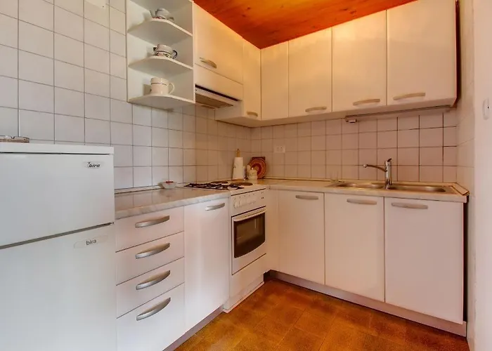 House Meri *